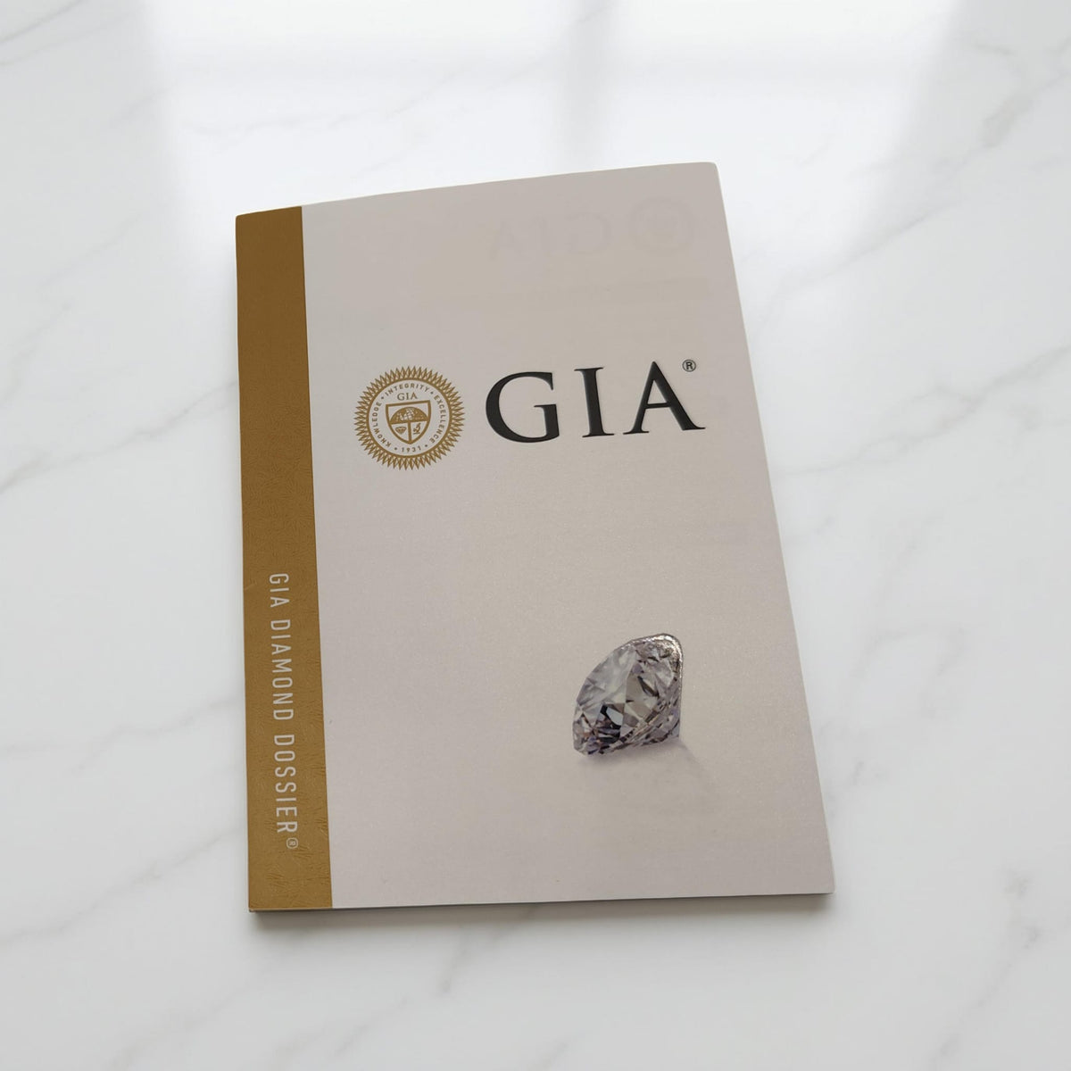 certificato gia che riporta le caratteristiche del diamante