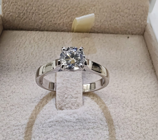 Anello solitario da fidanzamento con un diamante certificato GIA da 0.70 carati D color VS