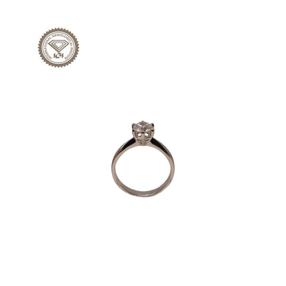 Vista frontale, Anello Solitario in oro bianco 18kt di Meteore Gioielli con diamante naturale taglio brillante 0.81ct F/SI1 con certificato IGI e incisione laser sulla cintura