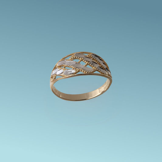 anello in oro giallo 18kt con lacorazione diamantata in oro bianco 18kt