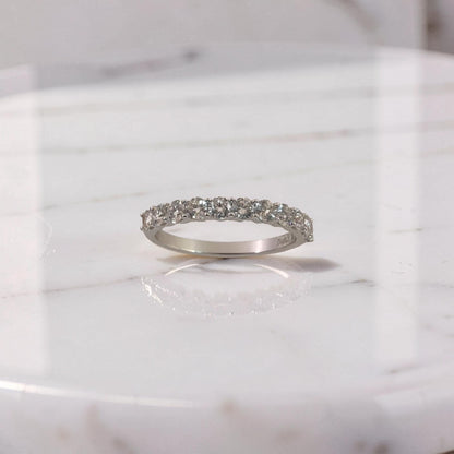 Elegante anello veretta in oro 18 Kt con diamanti 0.78 carati G VS di Meteore Gioielli