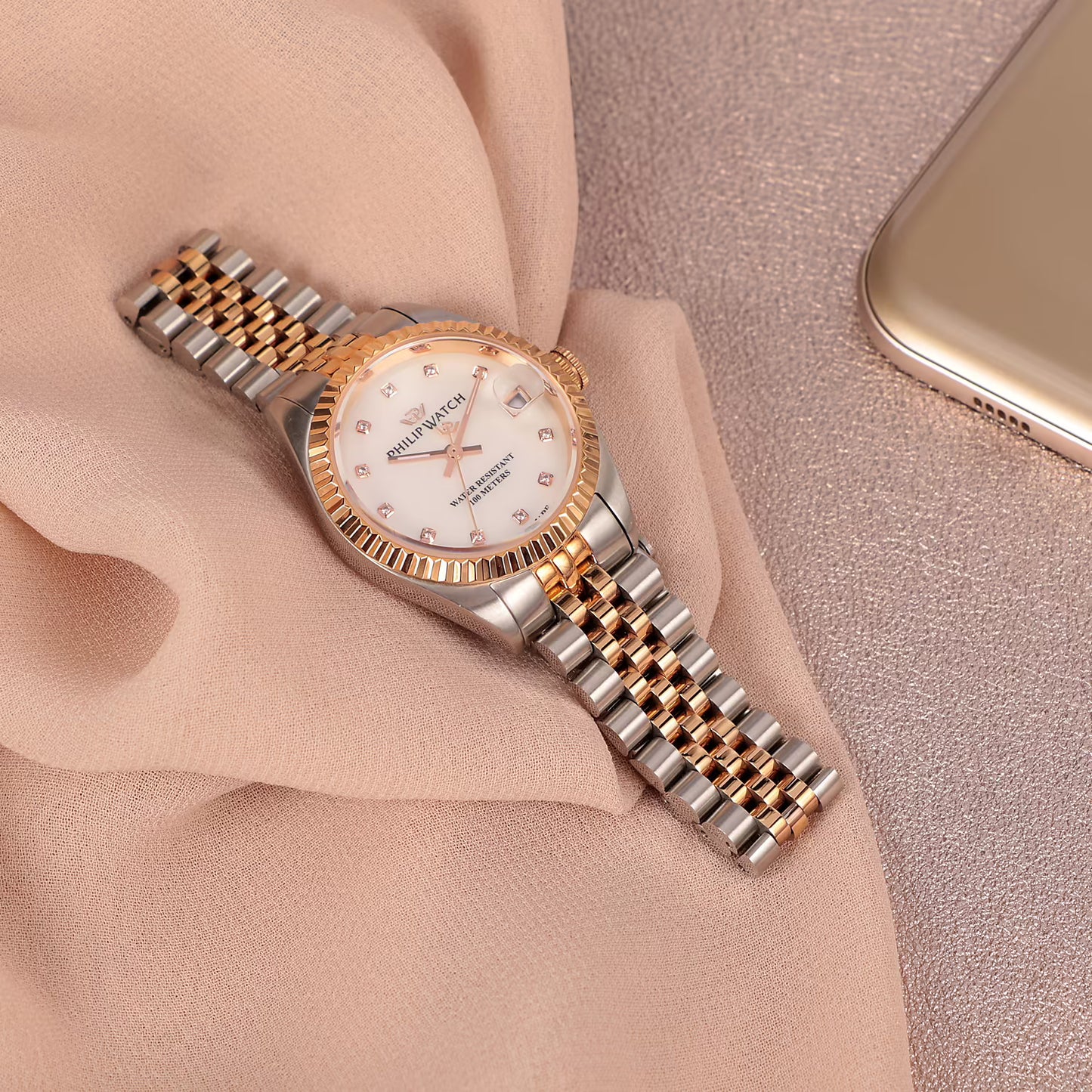 dettaglio diamanti orologio donna philip watch