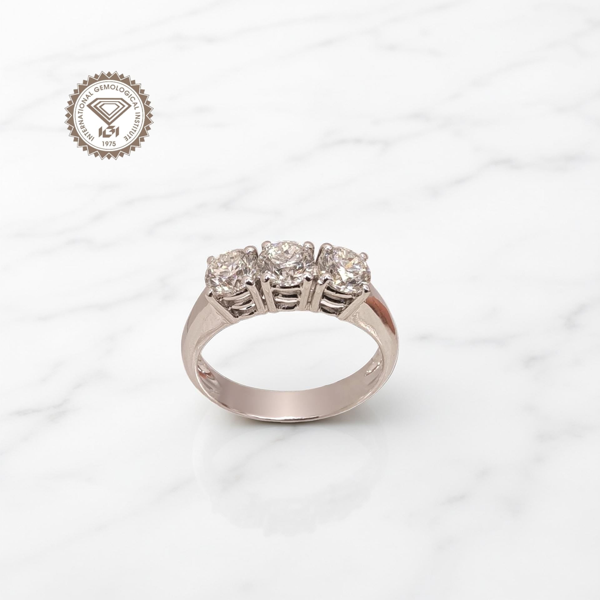 Anello Trilogy in oro bianco 18kt di Meteore Gioielli con diamanti naturali taglio brillante 1.51 ct E/VS1 VG EX EX NONE corredati di certificato internazionale IGI