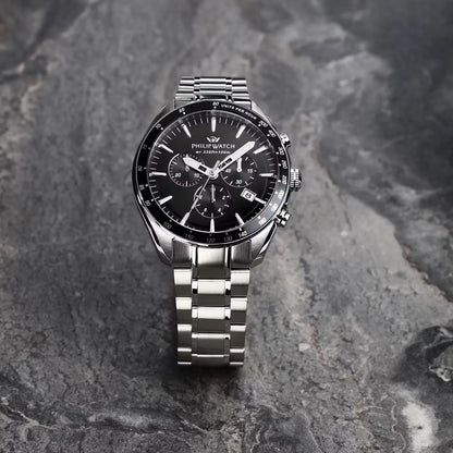 Orologio da uomo con movimento al quarzo RONDA 5040D e funzioni di cronografo con data.
Cassa in acciaio inox diametro 42 mm. Lunetta con trattamento ip nero.