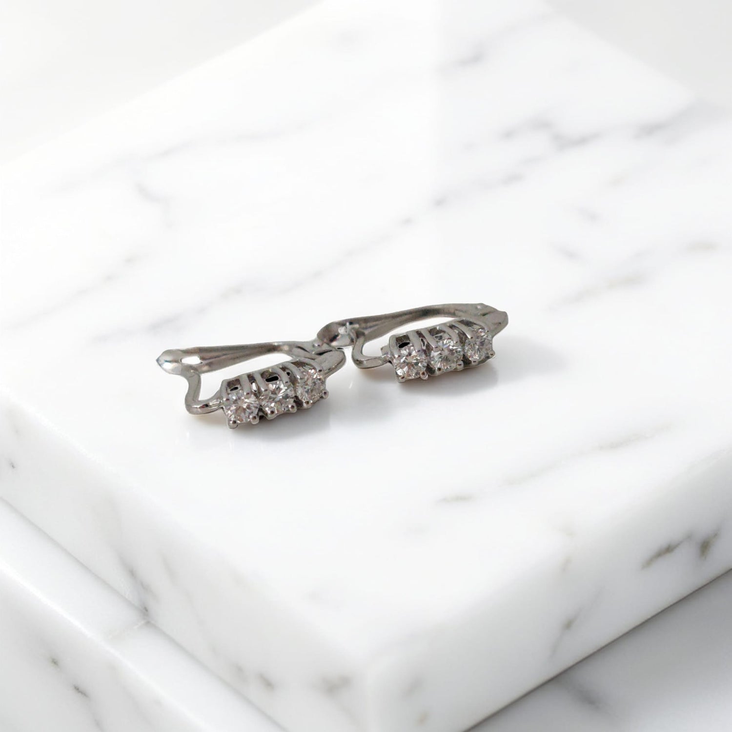 Orecchini trilogy con diamanti