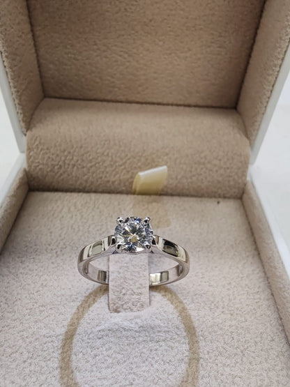 Anello Solitario con Diamante Cerificato GIA 0.70 D Color VS1