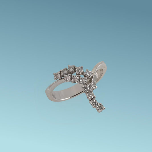 Anello della Collezione Stellar di Meteore Gioielli è una composizione raffinata di Diamanti naturali taglio brillante per un totale di 0.37 ct G/VS