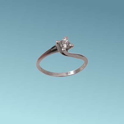 Anello Solitario in oro bianco 18kt di Meteore Gioielli con diamante naturale taglio brillante ct 0.18 G/VS