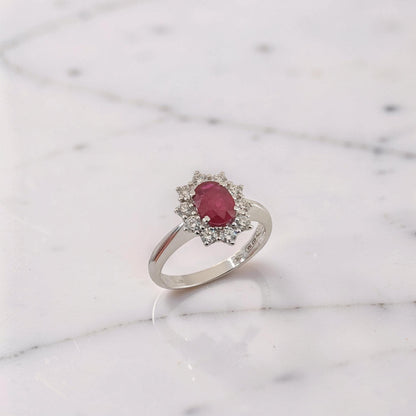 Anello in oro bianco 18Kt con rubino naturale da 0,98 ct e diamanti da 0,48 ct firmato Meteore Gioielli