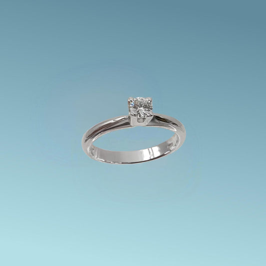 Anello Solitario in oro bianco 18kt di Meteore Gioielli con diamante naturale taglio brillante ct 0.25 G/VS