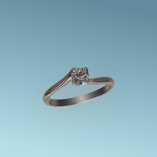 Anello Solitario in oro bianco 18kt di Meteore Gioielli con diamante naturale taglio brillante 0.30 carati G/IF