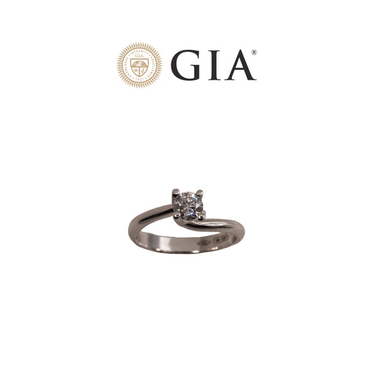 Anello Solitario in oro bianco 18kt di Meteore Gioielli con diamante naturale taglio brillante 0.40ct E/VS1 con certificato  GIA e incisione laser sulla cintura