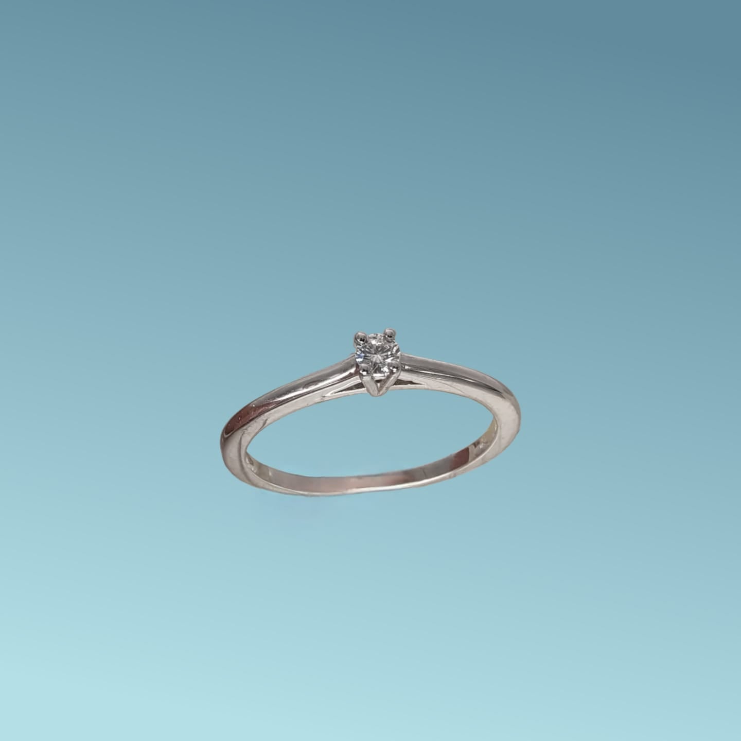 anello solitario in oro bianco 18kt di meteore gioielli con diamante naturale taglio brillante 0.09 g/vs. simbolo di amore e unione. perfetto per proposte di fidanzamento