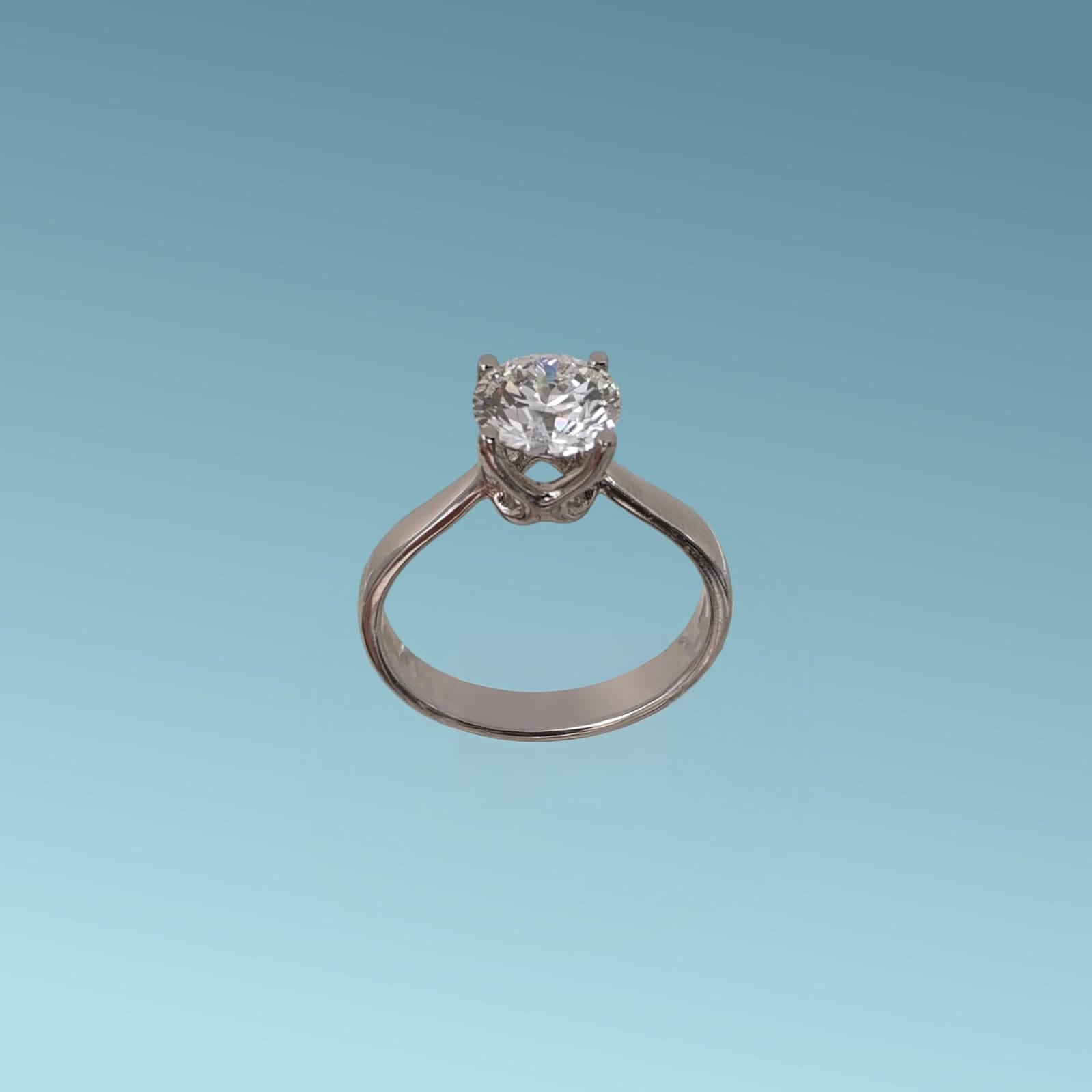 Anello Solitario in oro bianco 18kt di Meteore Gioielli con Diamante di laboratorio ct 1.50 D/VS1 corredato dall'importante certificato internazionale IGI
