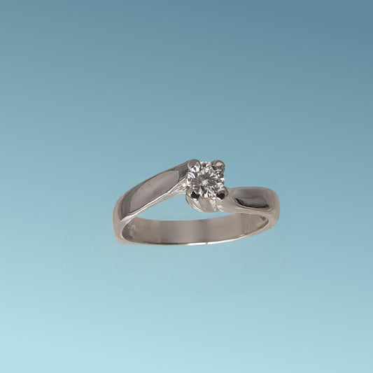 Anello Solitario in oro bianco 18kt di Meteore Gioielli con diamante naturale taglio brillante ct 0.22 G/IF.