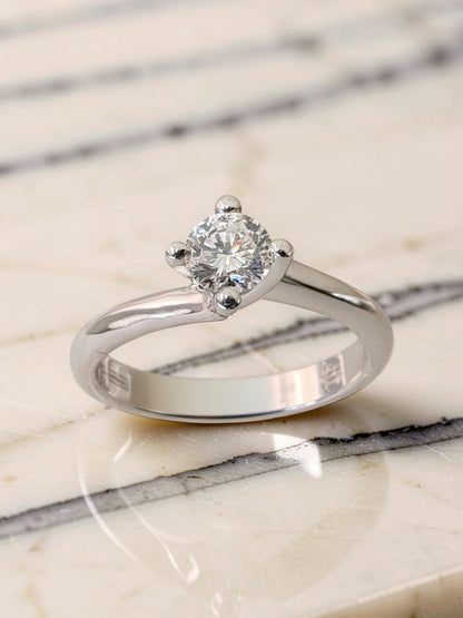Anello solitario Valentino diamante naturale con diamante di mezzo carato certificato gia colore D purezza vs1 in  oro bianco 18kt