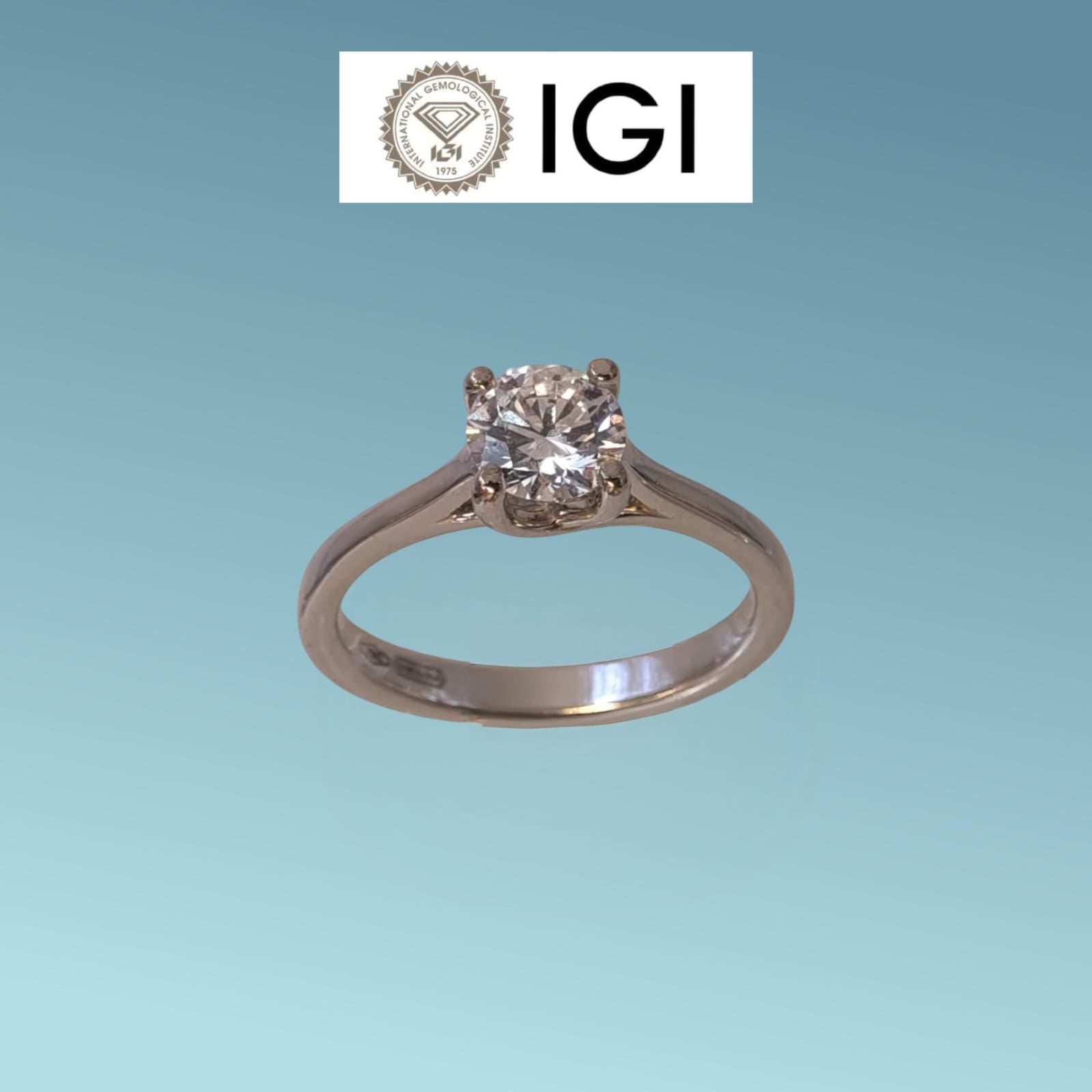 Anello Solitario in oro bianco 18kt di Meteore Gioielli con Diamante di laboratorio ct 0.70 D/IF corredato dall'importante certificato internazionale IGI 