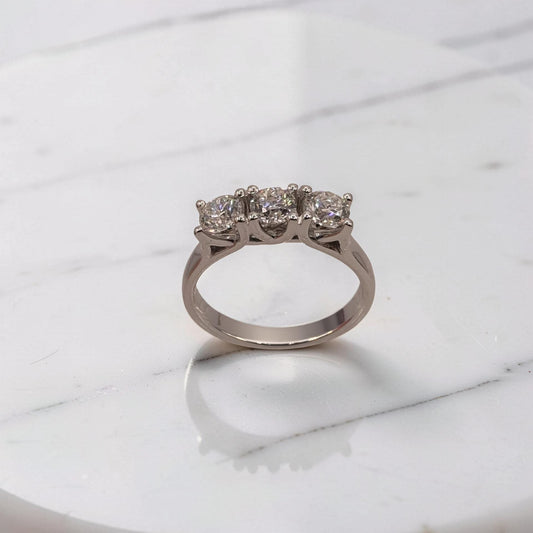 Anello Trilogy in oro bianco 18kt di Meteore Gioielli con diamanti naturali taglio brillante 1.20 ct E/VS1  certificati IGI
