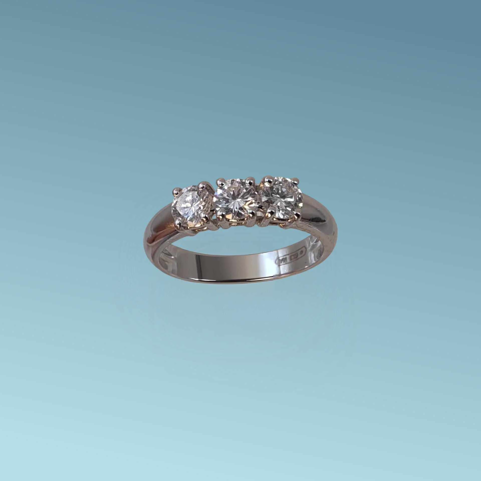 Anello Trylogi in oro bianco 18kt di Meteore Gioielli con diamanti di laboratorio "Lab Grown" per un totale di 0.92 ct D/VS