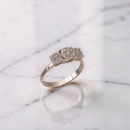 anello trilogy diamanti oro bianco design magic effetto 3 diamanti unici