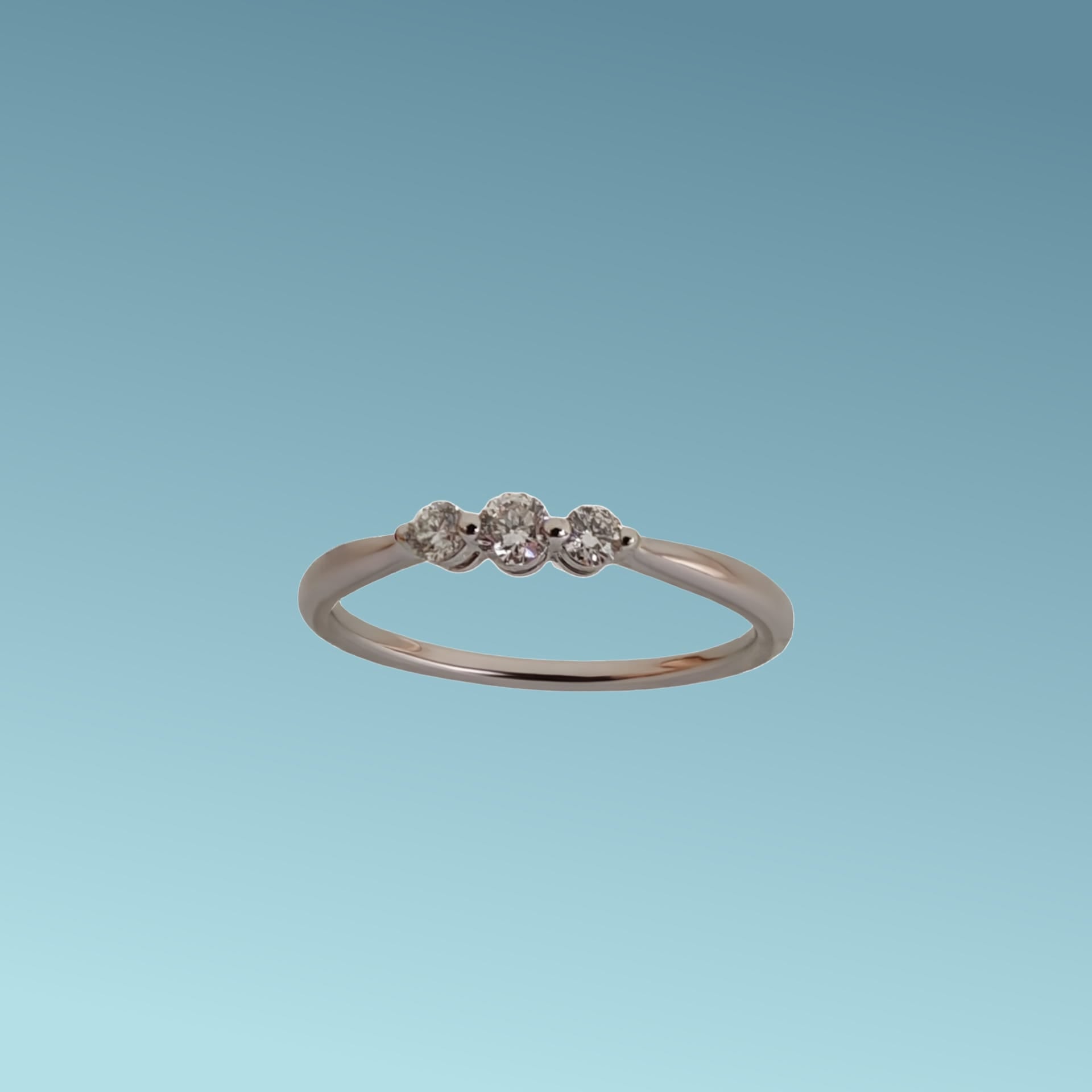 Anello Trilogy in oro bianco 18kt di Meteore Gioielli con Diamanti naturali taglio brillante Diamanti  a giorno con il centrale più grande rispetto agli altri.