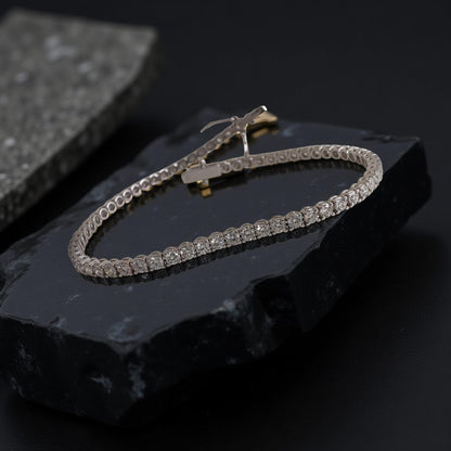 Bracciale Tennis di Meteore Gioielli in oro bianco 18kt di cm 18 con diamanti naturali taglio brillante per un totale di 3.51 ct G/VS