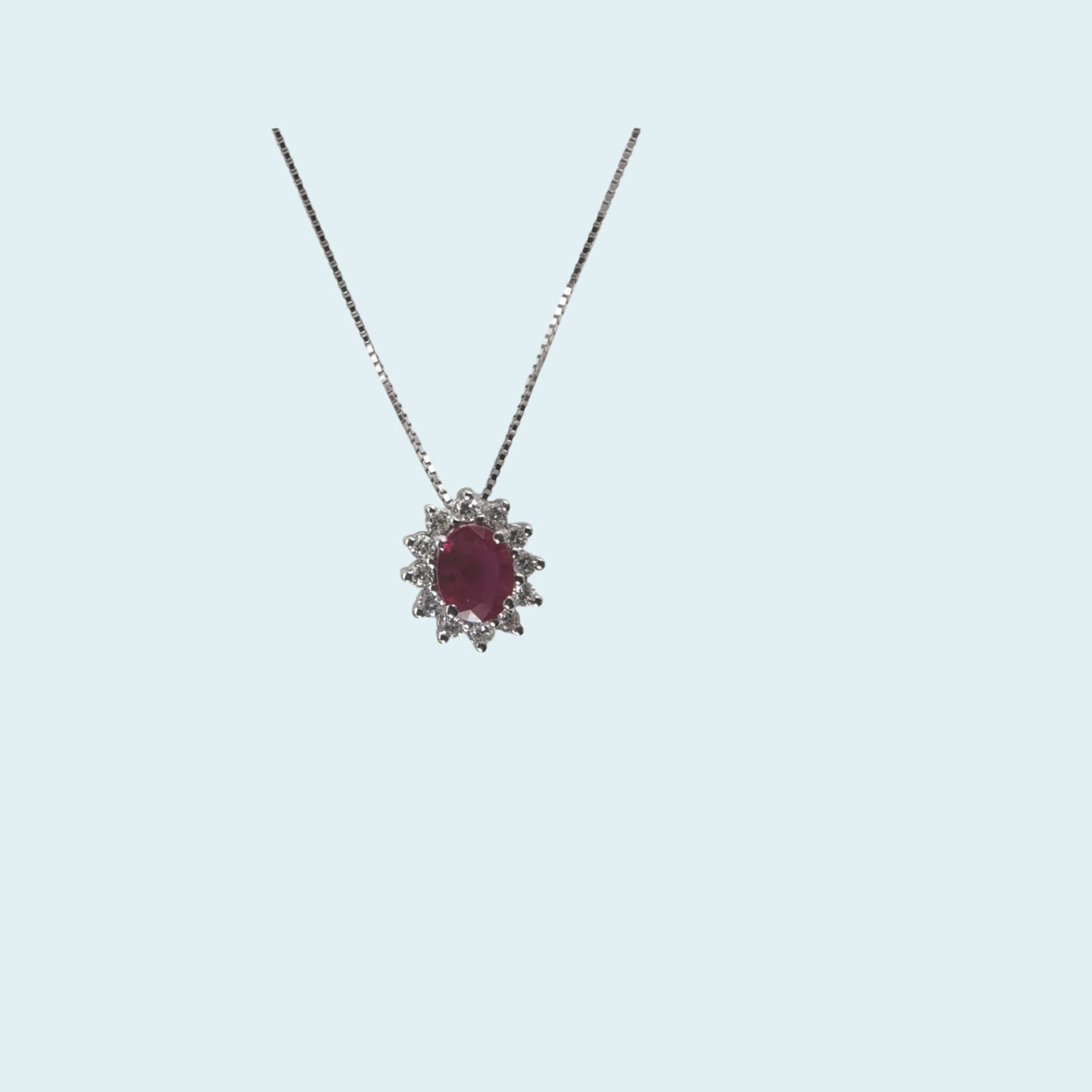 collana in oro 18kt 45 cm di meteore gioielli con rubino naturale ovale e coroncina di diamanti naturali taglio brillante dal design classico ma sempre attuale.