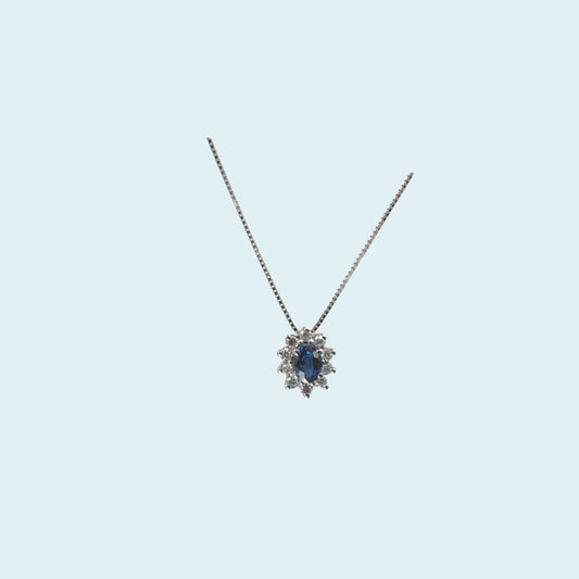 Collana in oro 18kt 45 cm di Meteore gioielli con Zaffiro naturale taglio ovale e coroncina di Diamanti naturali  dal design Classico ma sempre attuale