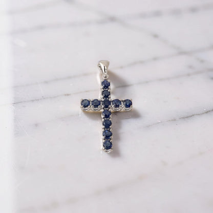 Croce in Oro Bianco 18Kt con Zaffiri Blu Naturali 0.89 ct firmata Meteore Gioielli